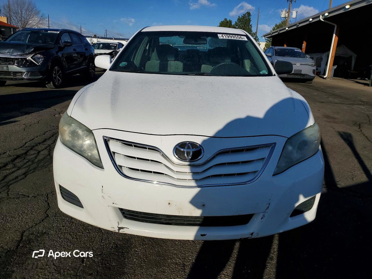 Toyota Camry 2010