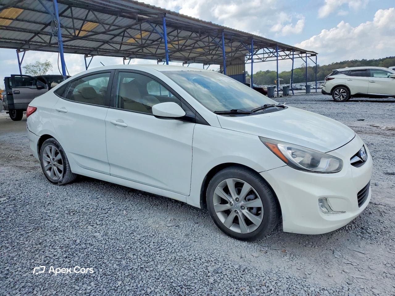 Hyundai Accent 2013