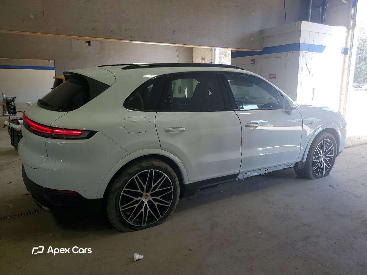 Porsche Cayenne 2025