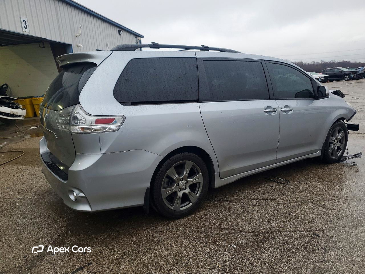 Toyota Sienna 2017