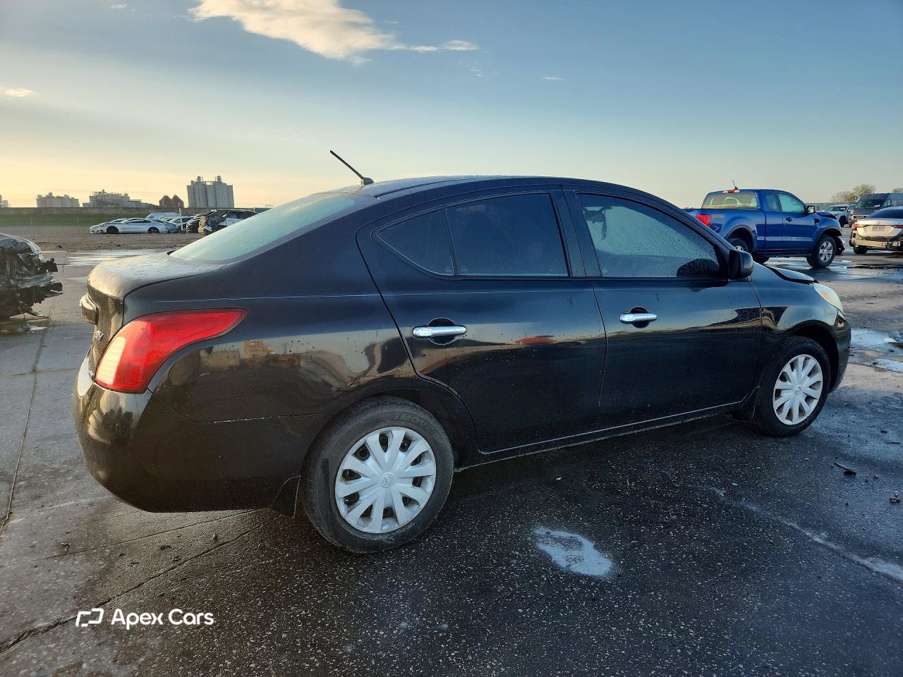 Nissan Versa 2012