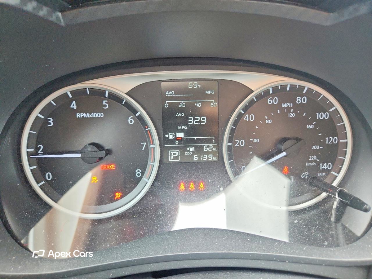 Nissan Versa 2025