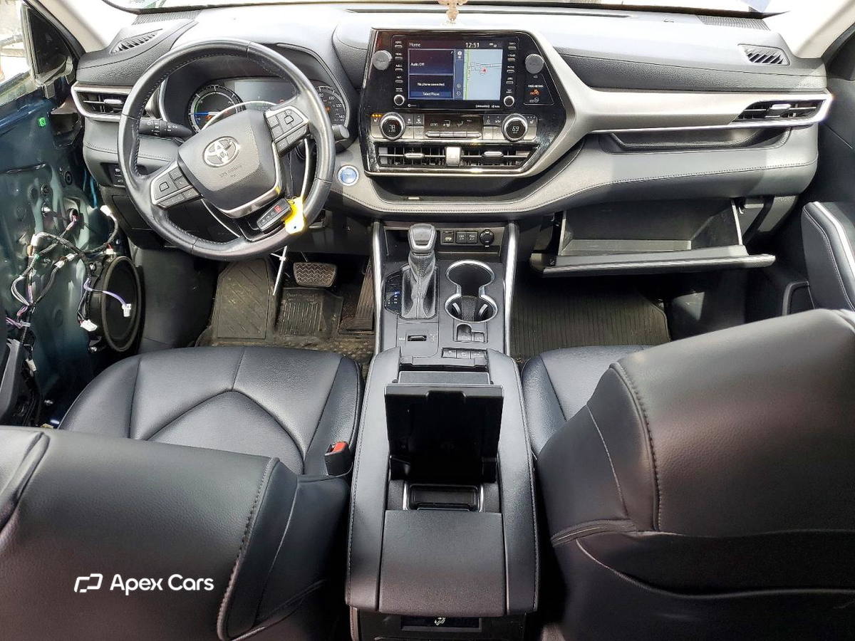 Toyota Highlander 2021