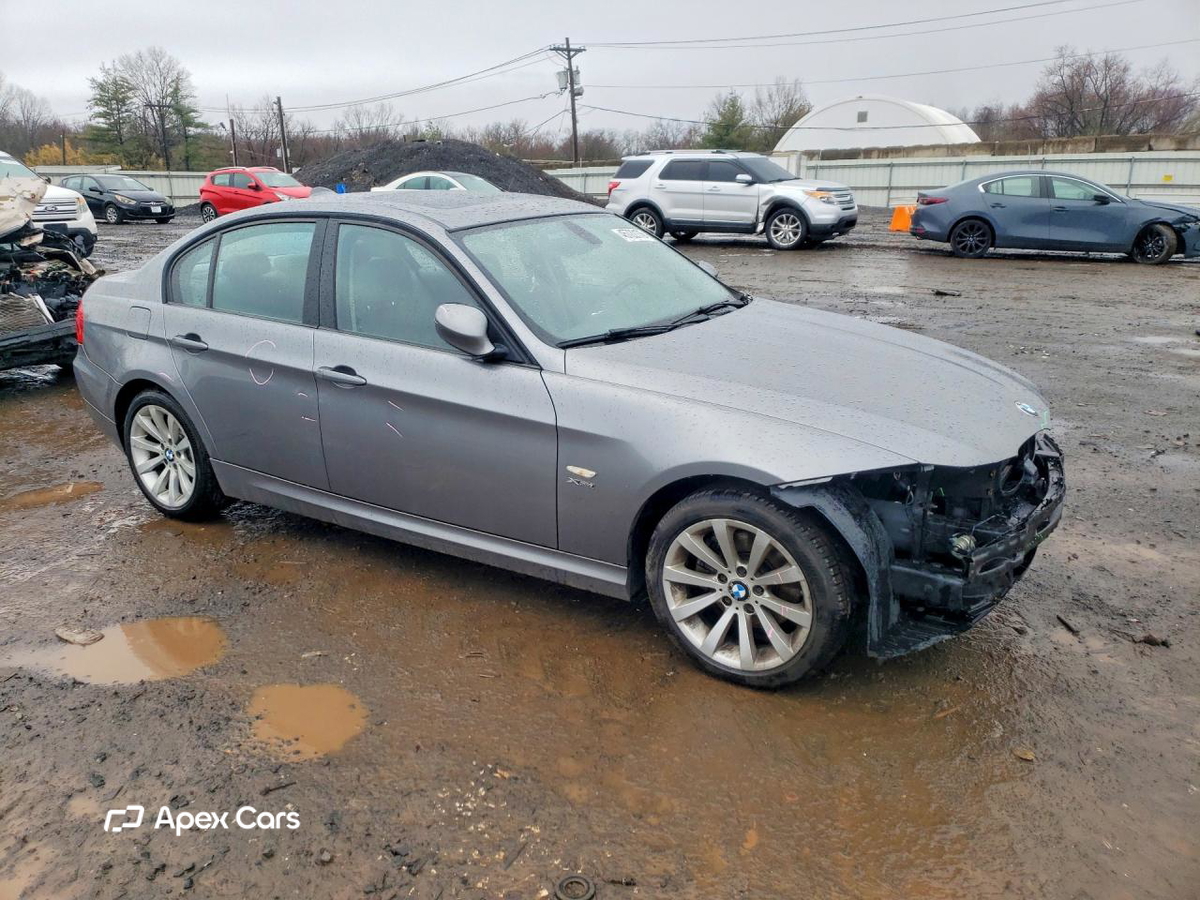 BMW Series 3 2011