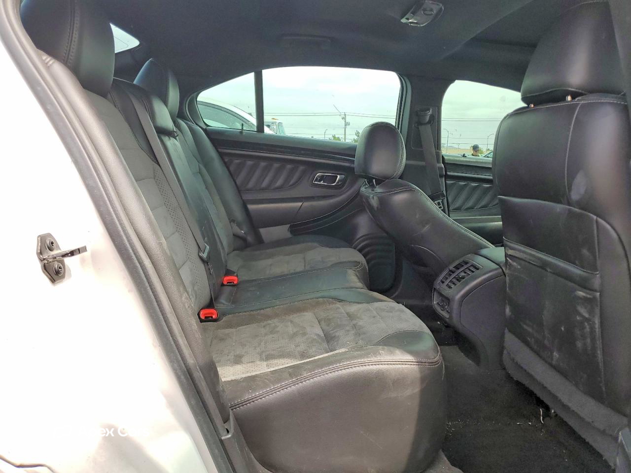 Ford Taurus 2015