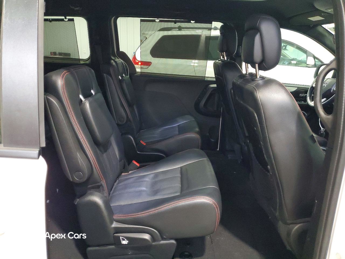 Dodge Caravan 2017
