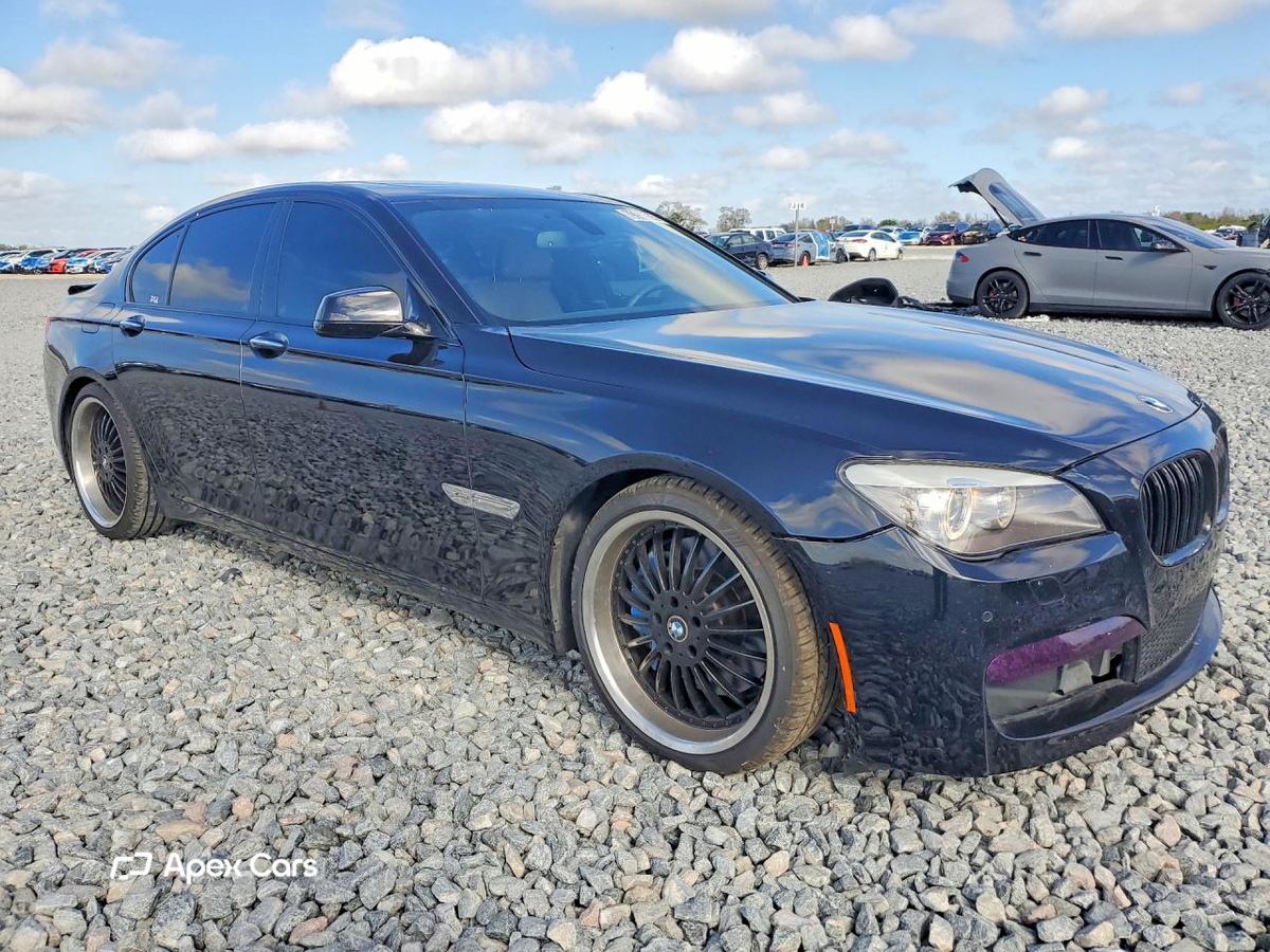 BMW Series 7 2010