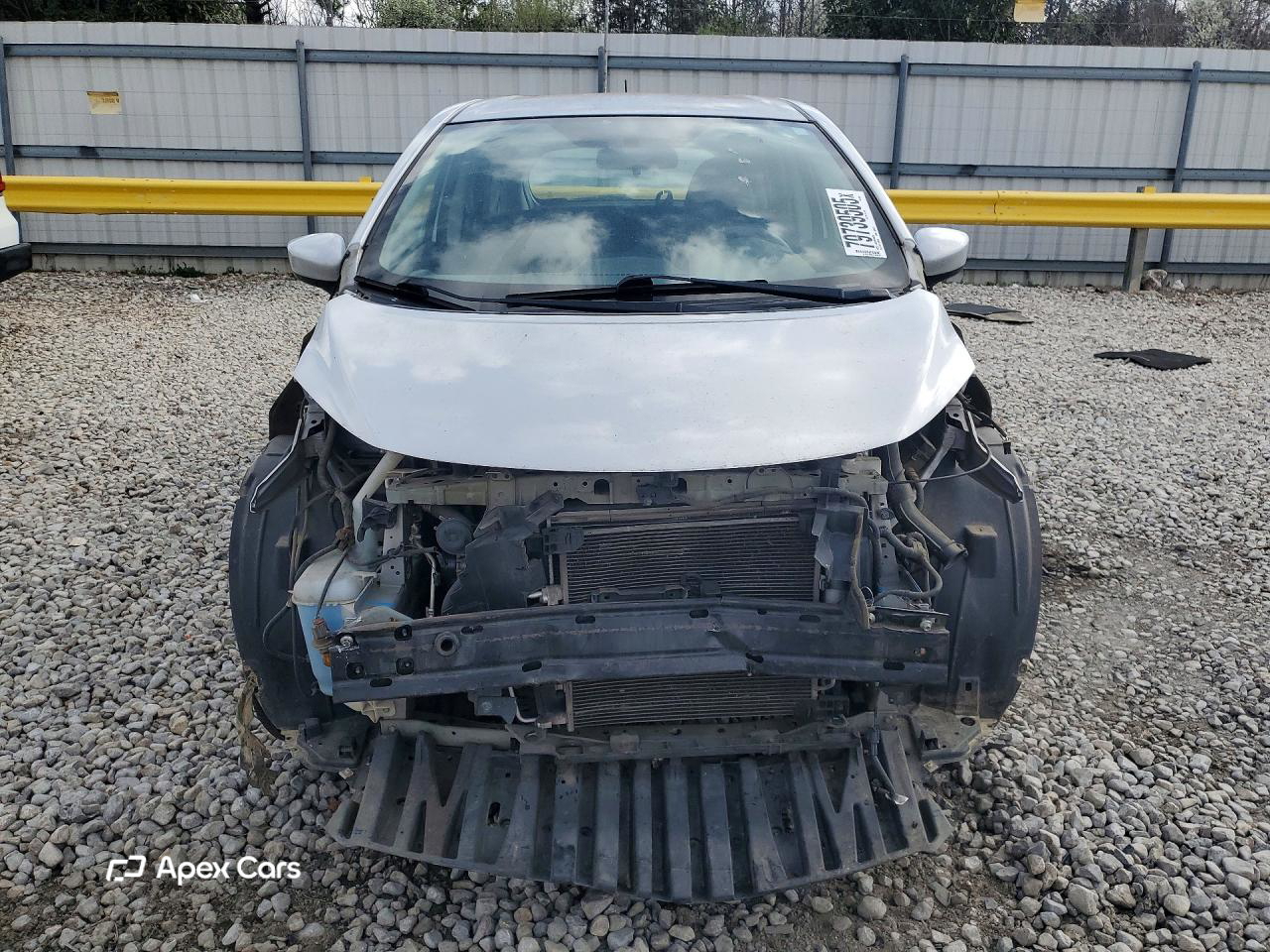 Nissan Versa 2016