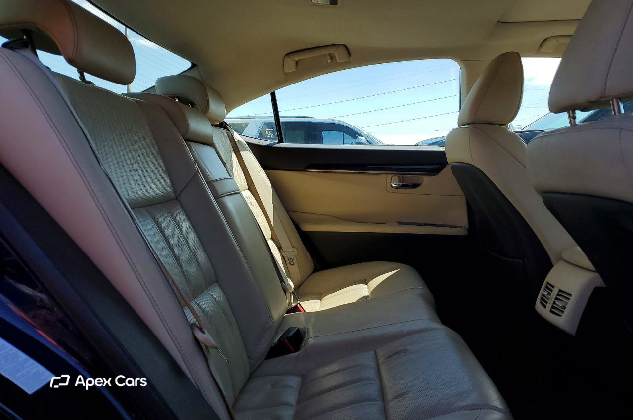 Lexus ES 2016