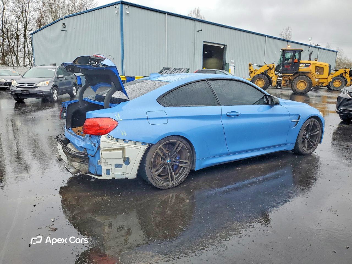 BMW M4 2016