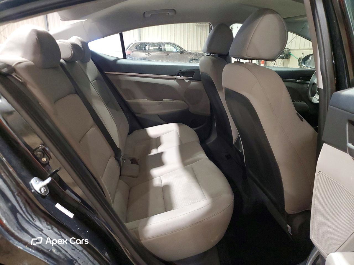 Hyundai Elantra 2017
