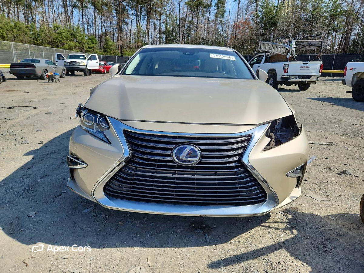 Lexus ES 2016