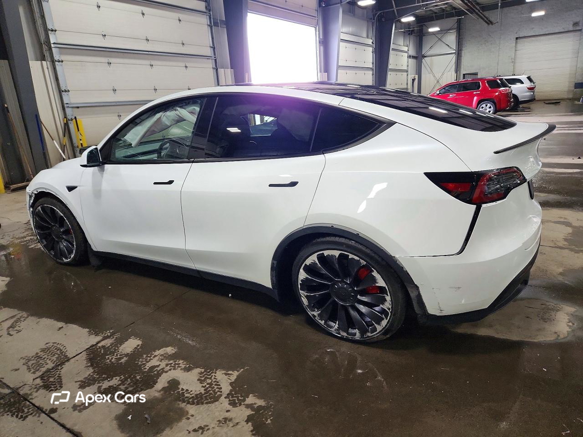 Tesla Model Y 2022