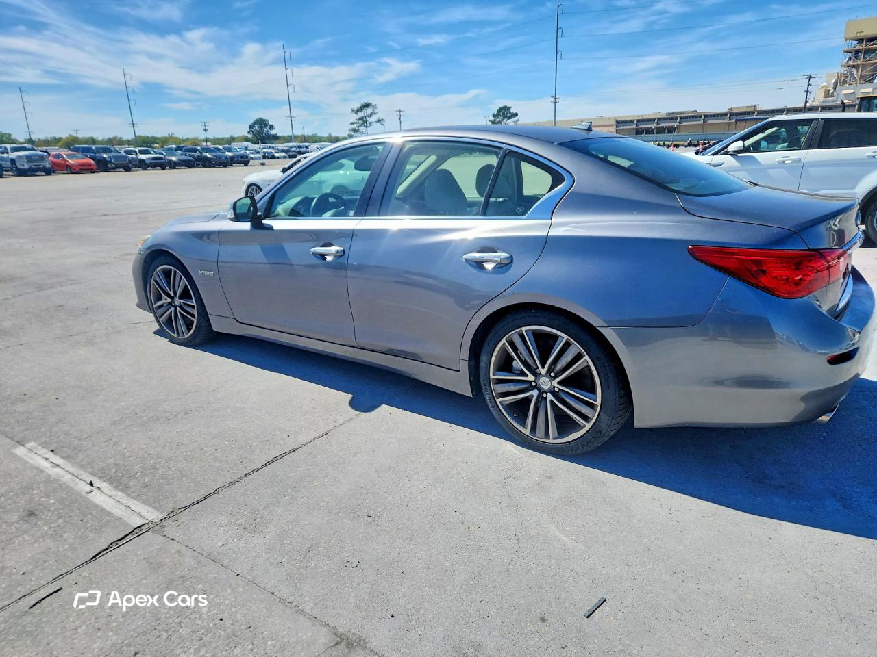Infiniti Q50 2015