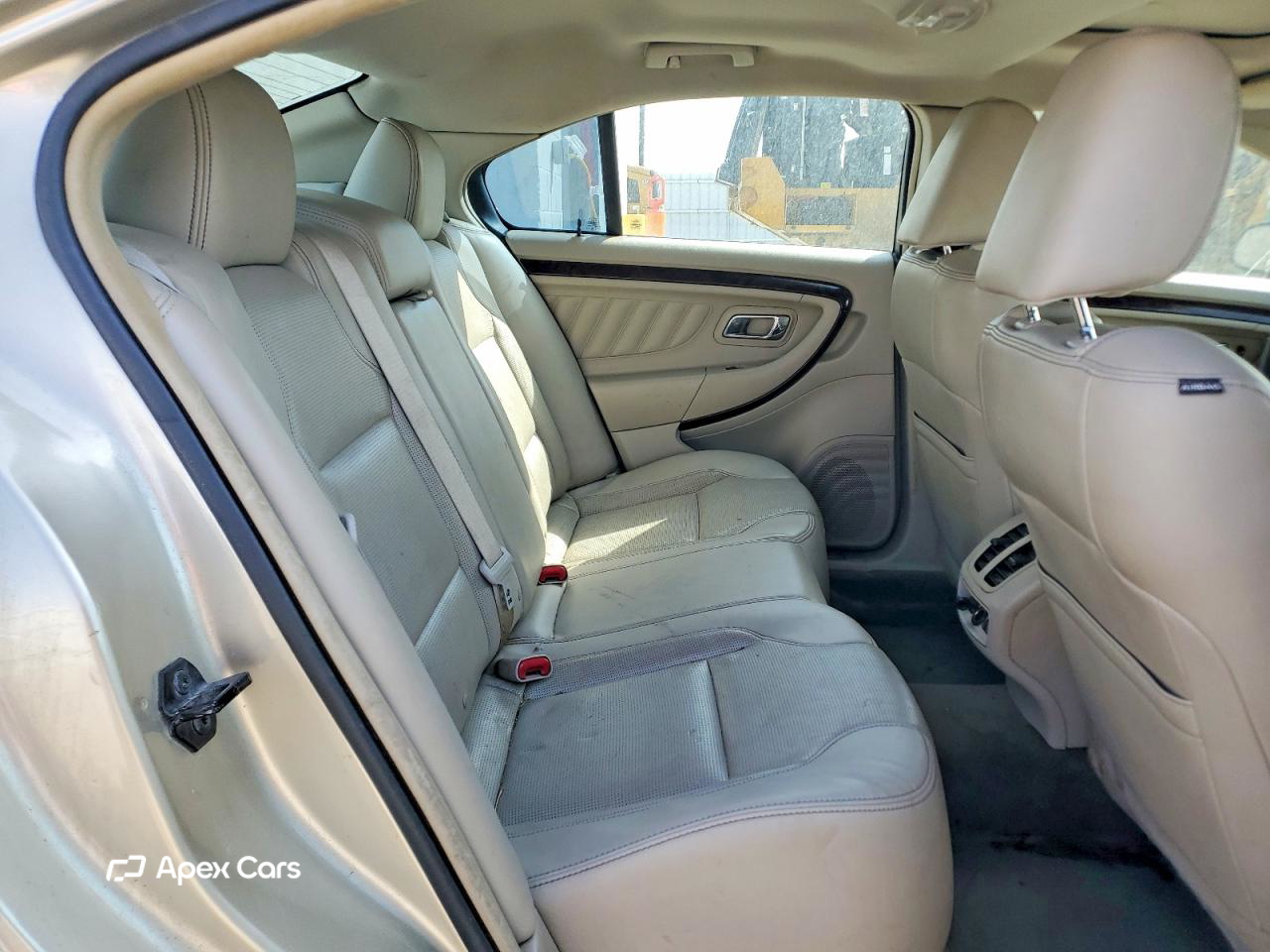 Ford Taurus 2011