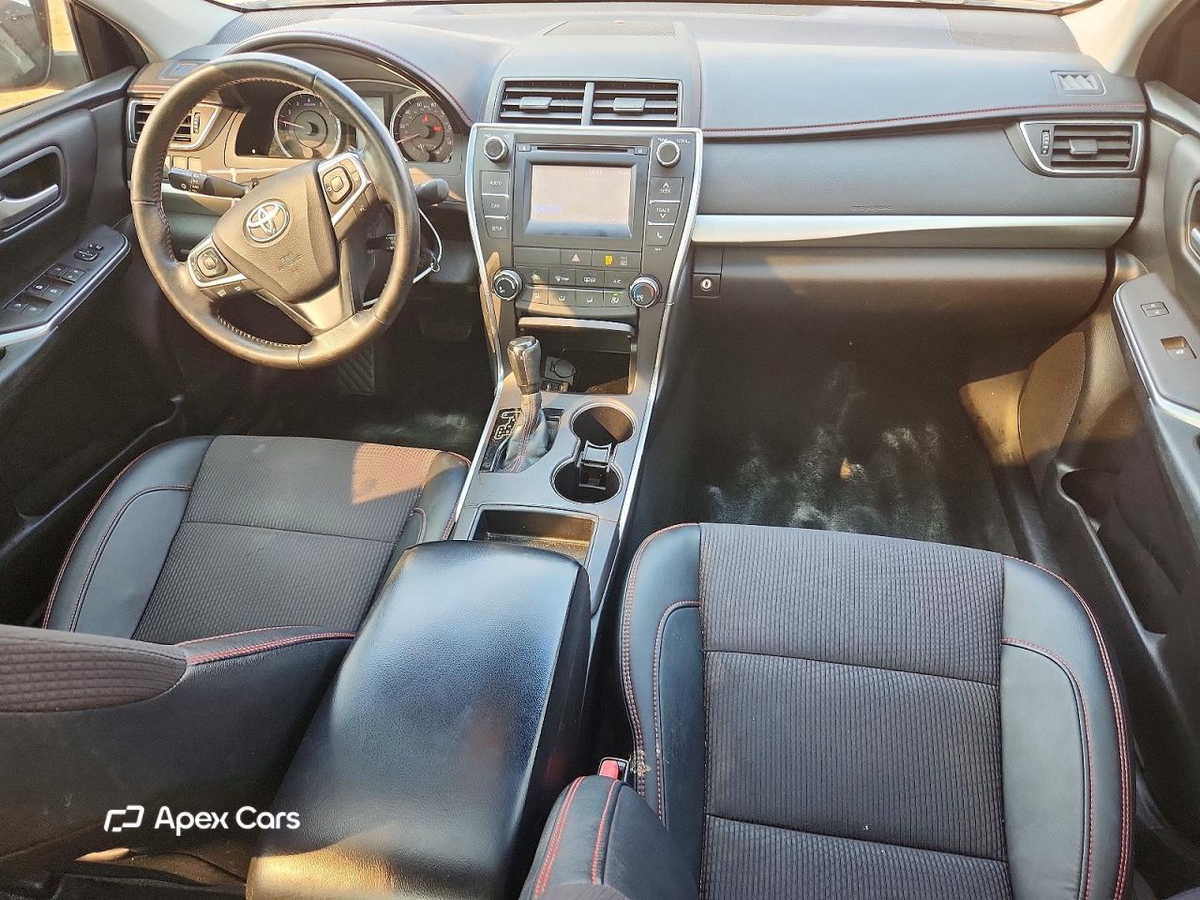 Toyota Camry 2016