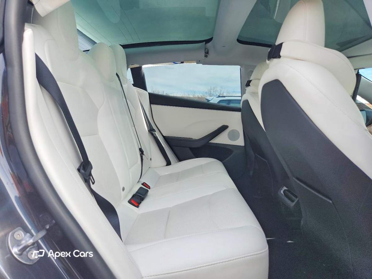 Tesla Model 3 2025