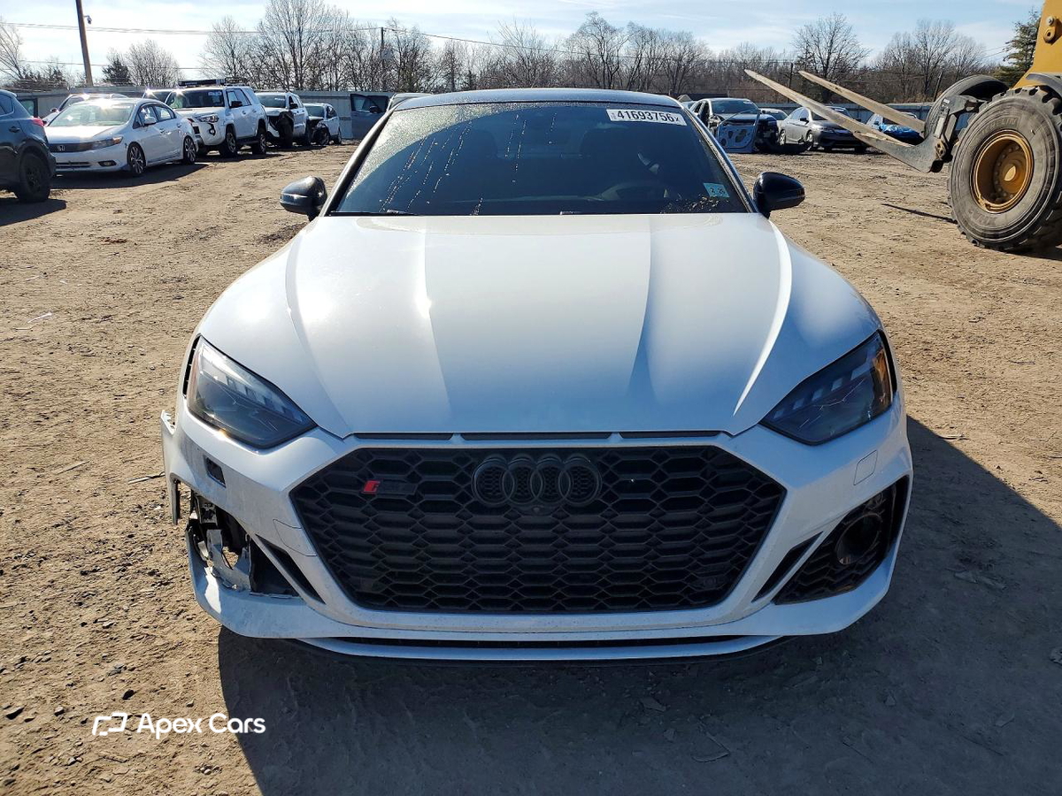 Audi RS5 2021