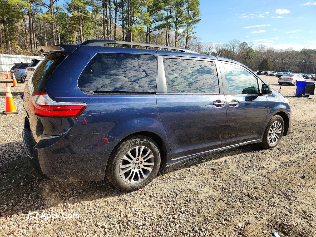 Toyota Sienna 2018