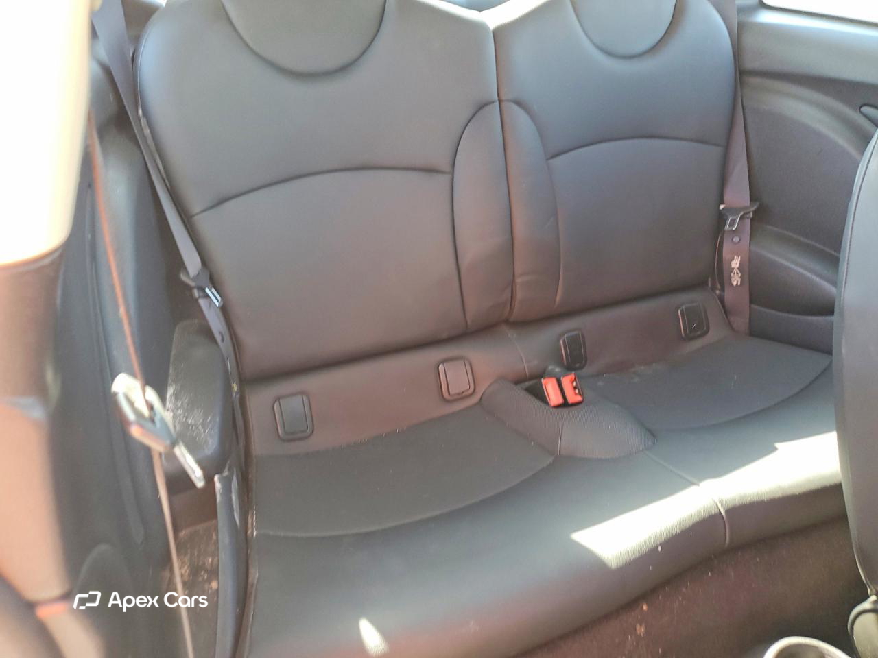 MINI Cooper 2011
