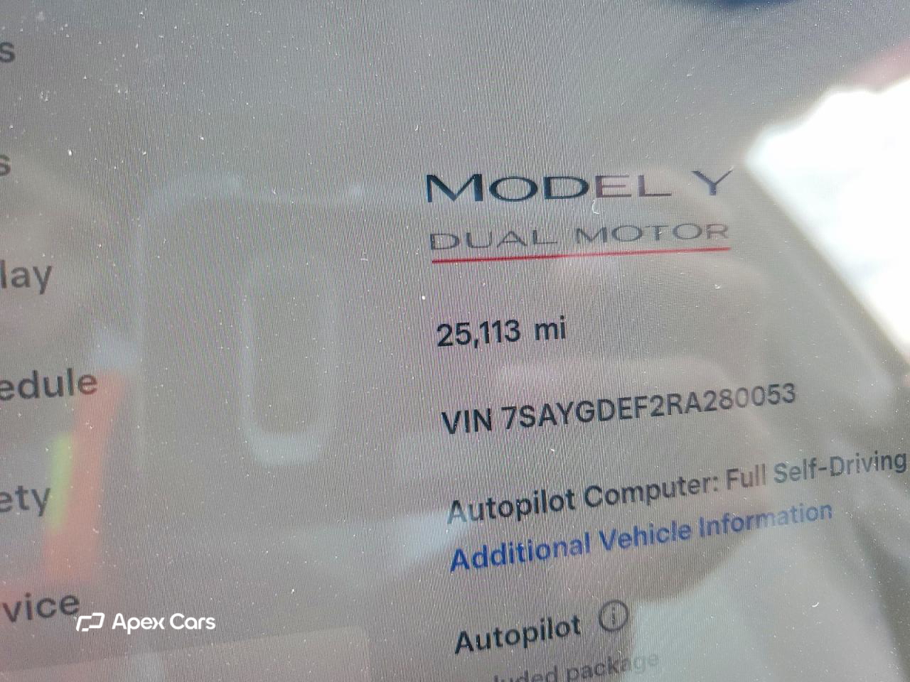 Tesla Model Y 2024