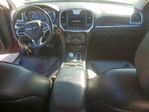 Chrysler 300 2019