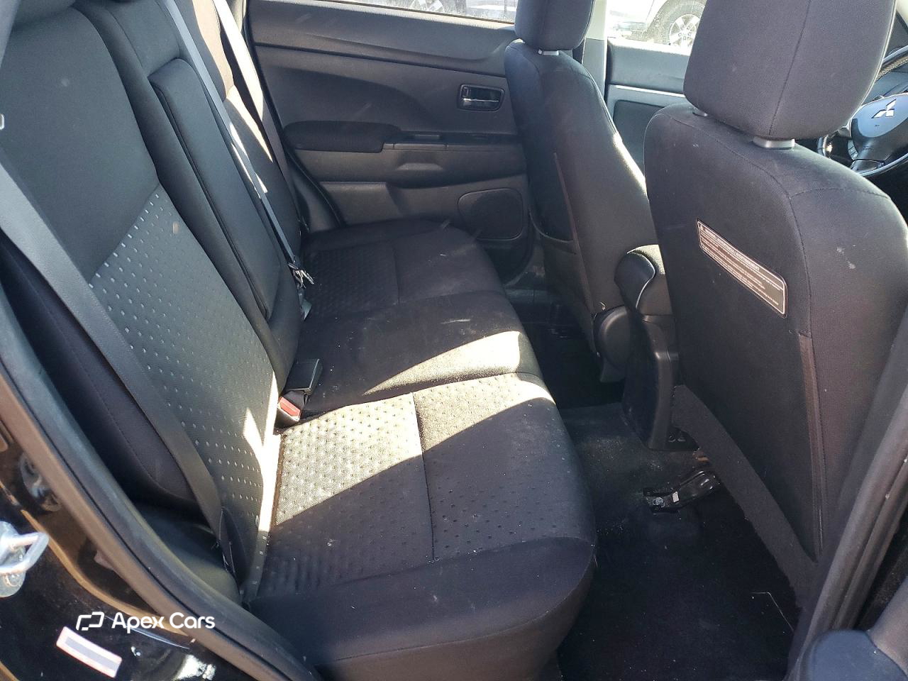 Mitsubishi Outlander 2011