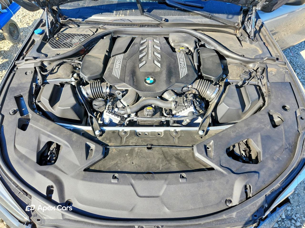 BMW M8 2022
