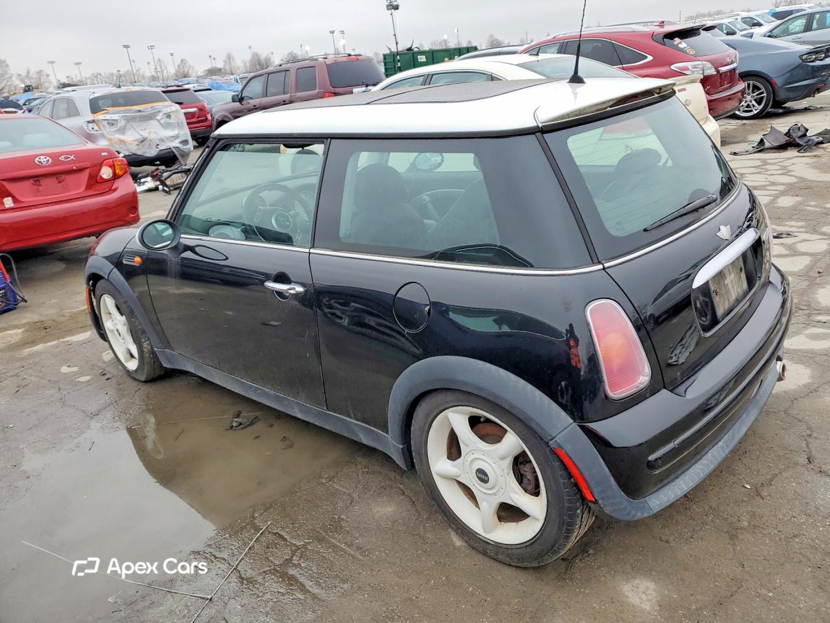 MINI Cooper 2003