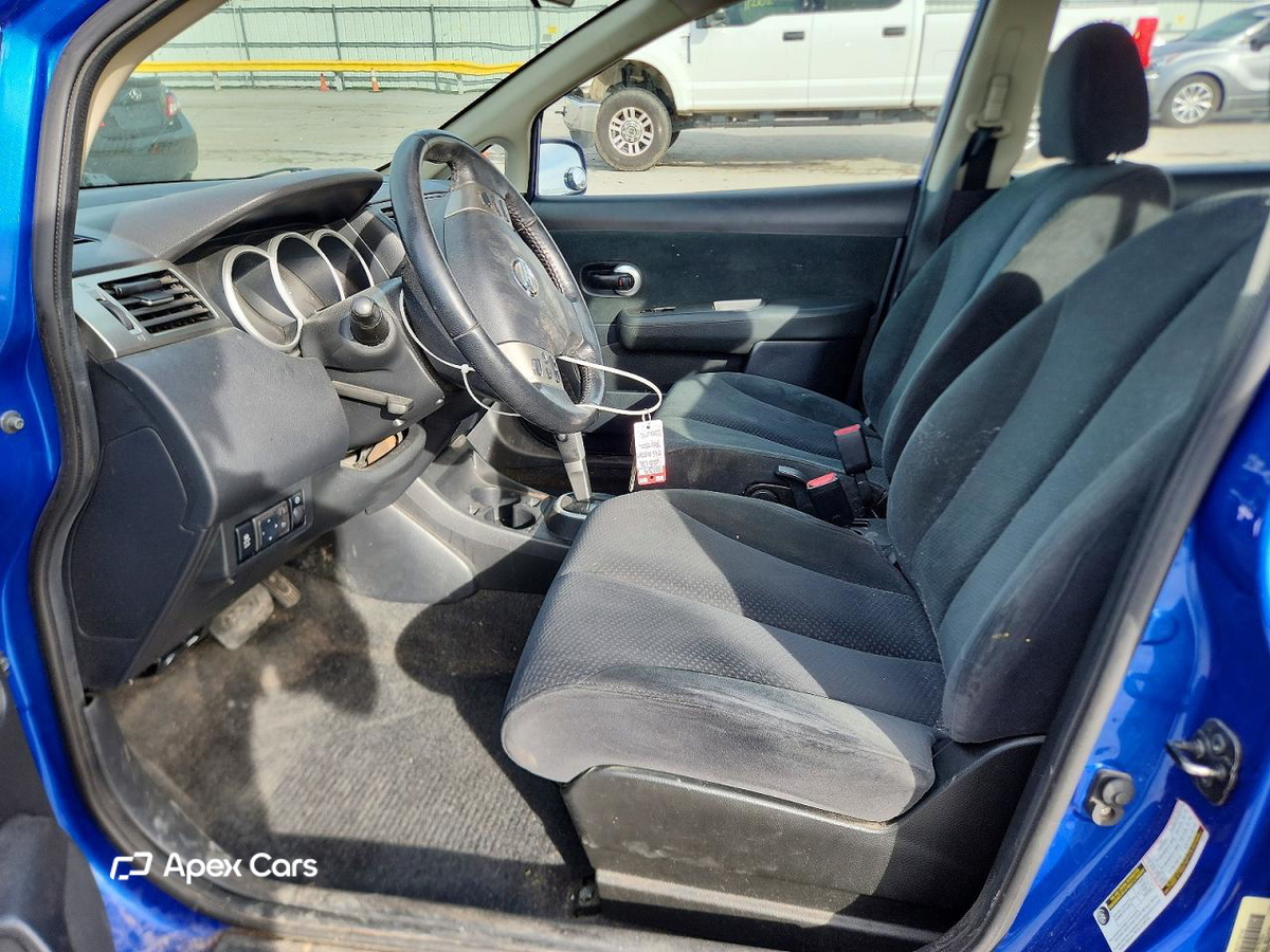 Nissan Versa 2012