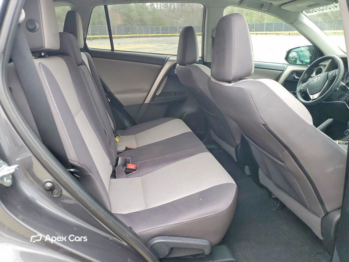 Toyota RAV 4 2015