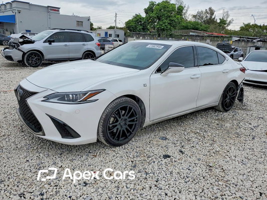 Lexus ES 2019 - Image 1 of 14