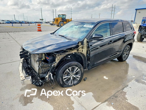 Toyota Highlander 2018 - Image 1 of 15