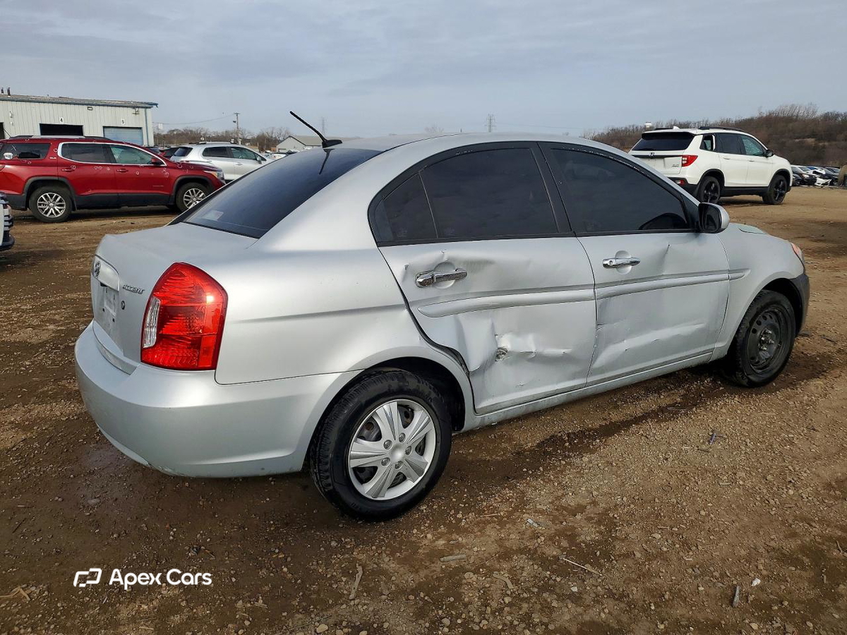 Hyundai Accent 2011