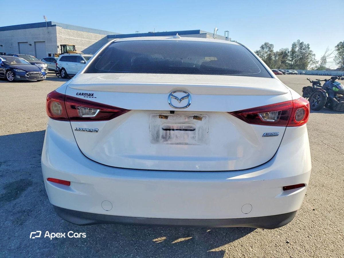 Mazda 3 2015