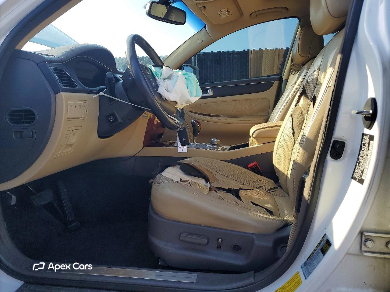 Hyundai Genesis 2012