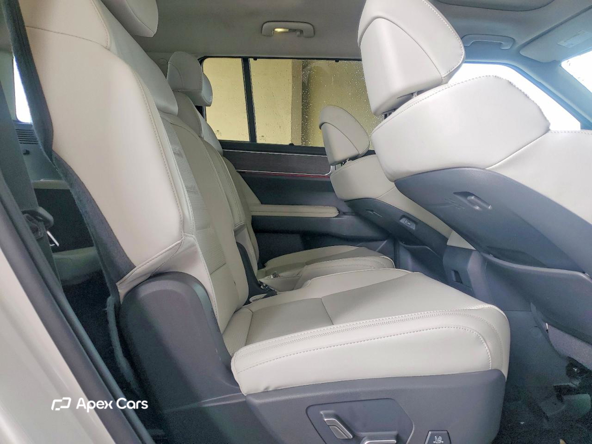 Hyundai Santa Fe 2025