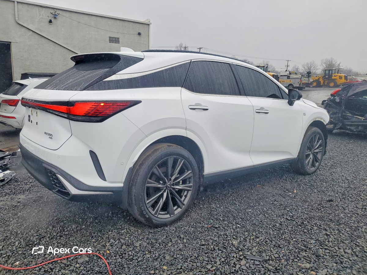 Lexus RX 2023