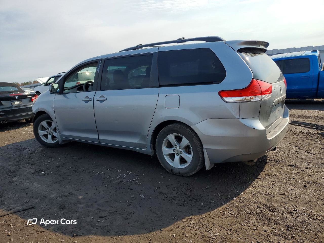 Toyota Sienna 2011