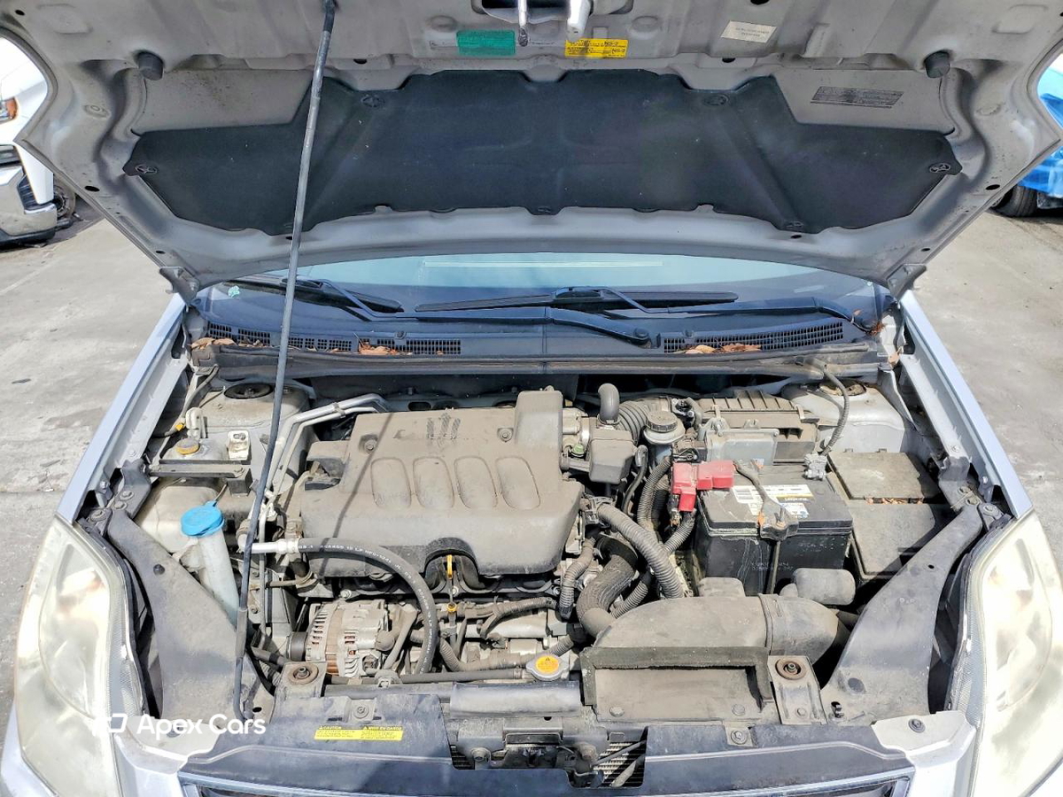 Nissan Sentra 2011