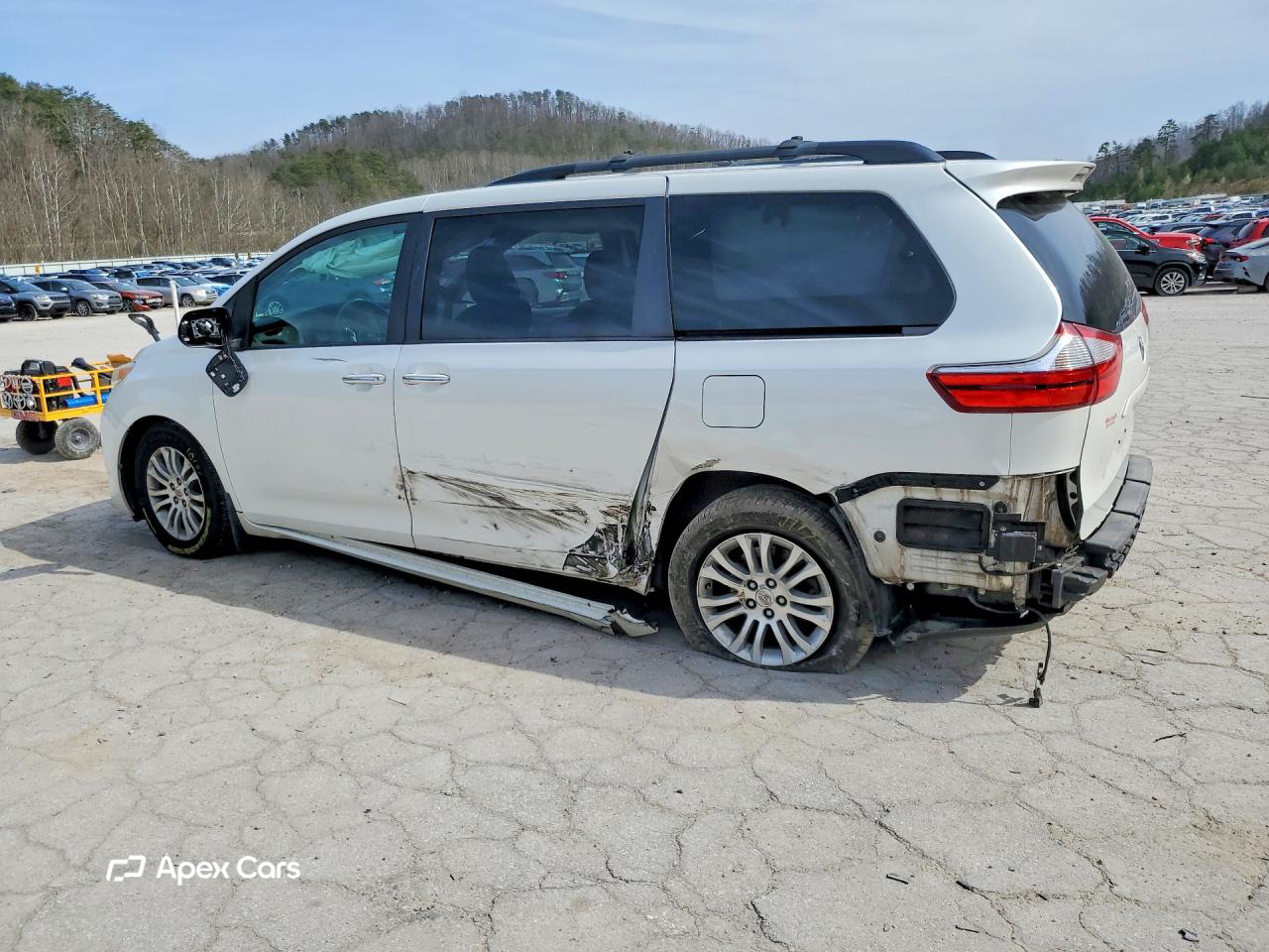 Toyota Sienna 2016