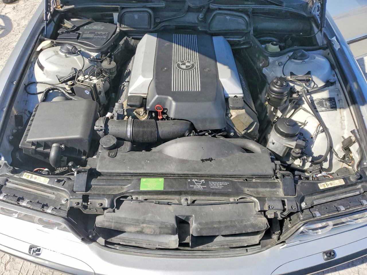 BMW Series 7 2001