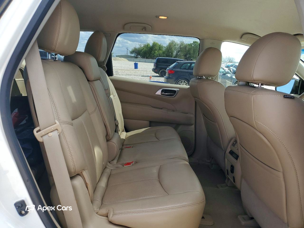 Nissan Pathfinder 2014