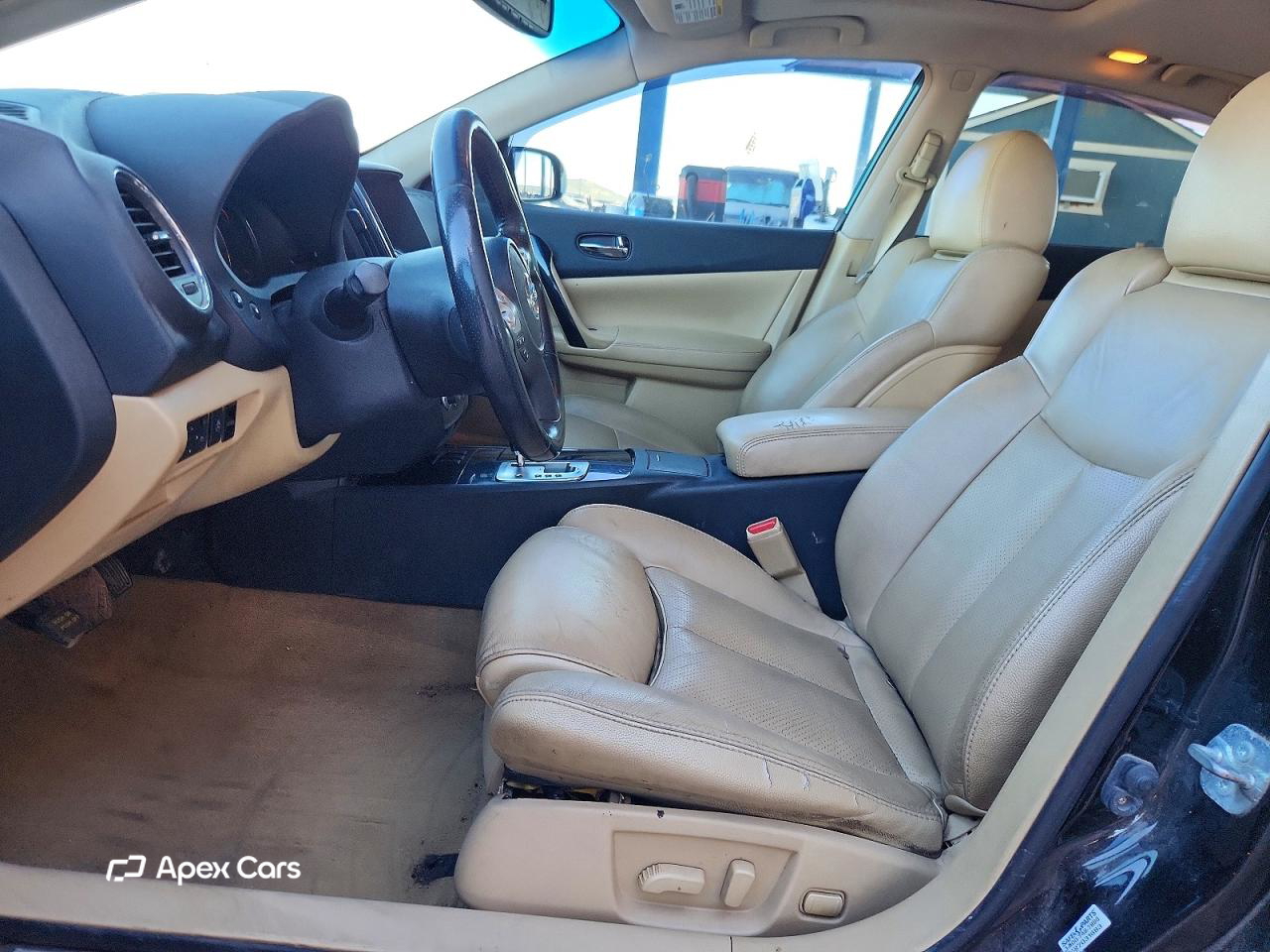 Nissan Maxima 2011