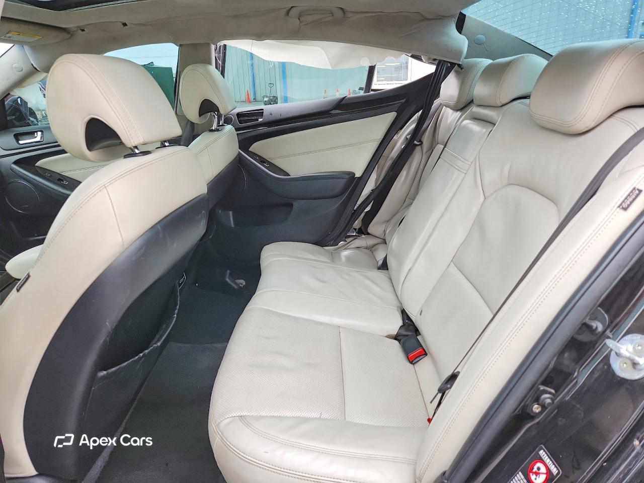 Kia Cadenza 2014