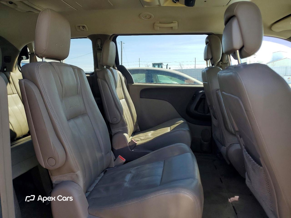 Chrysler Voyager 2016