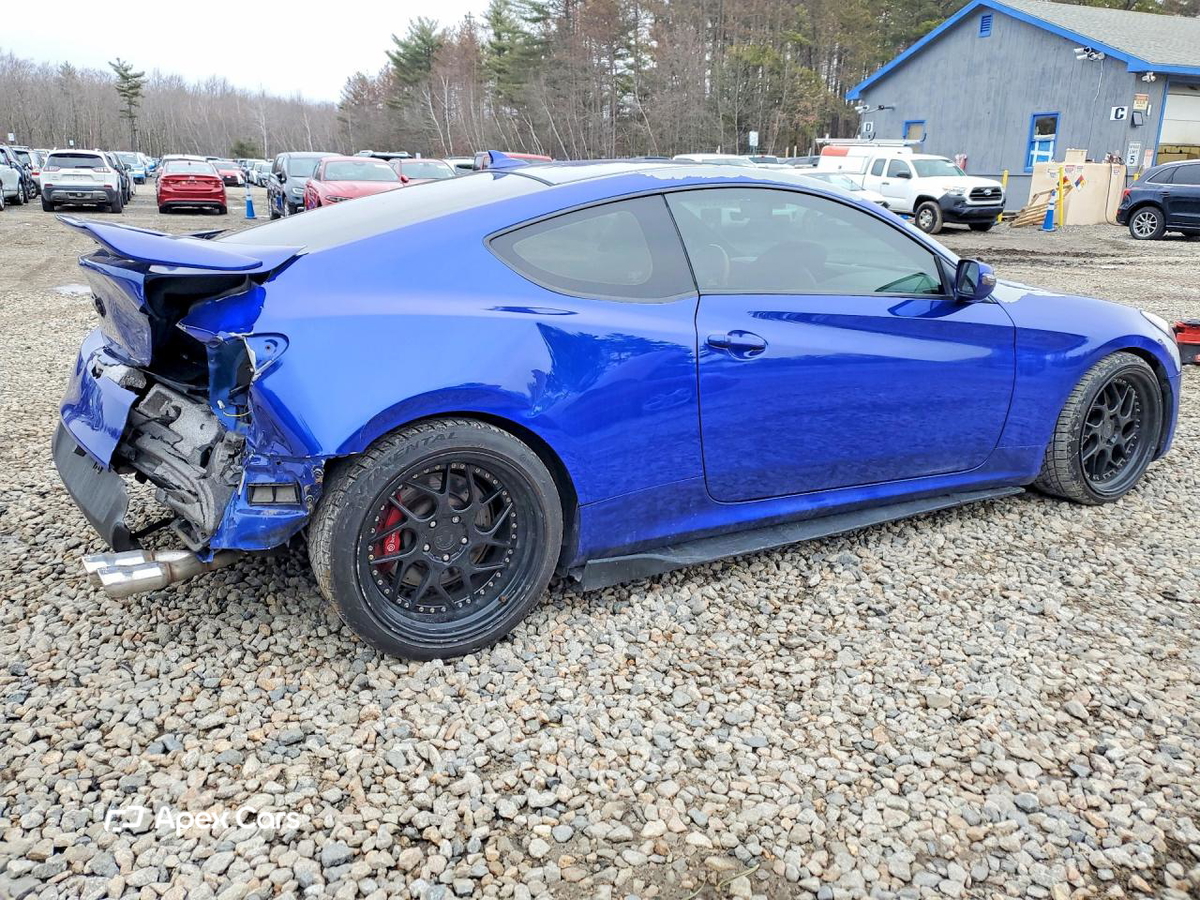 Hyundai Genesis 2013