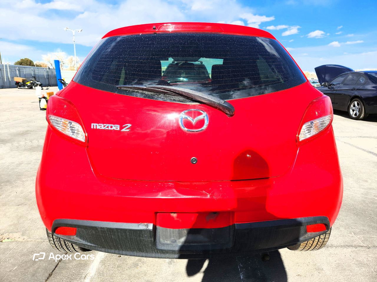 Mazda 2 2012