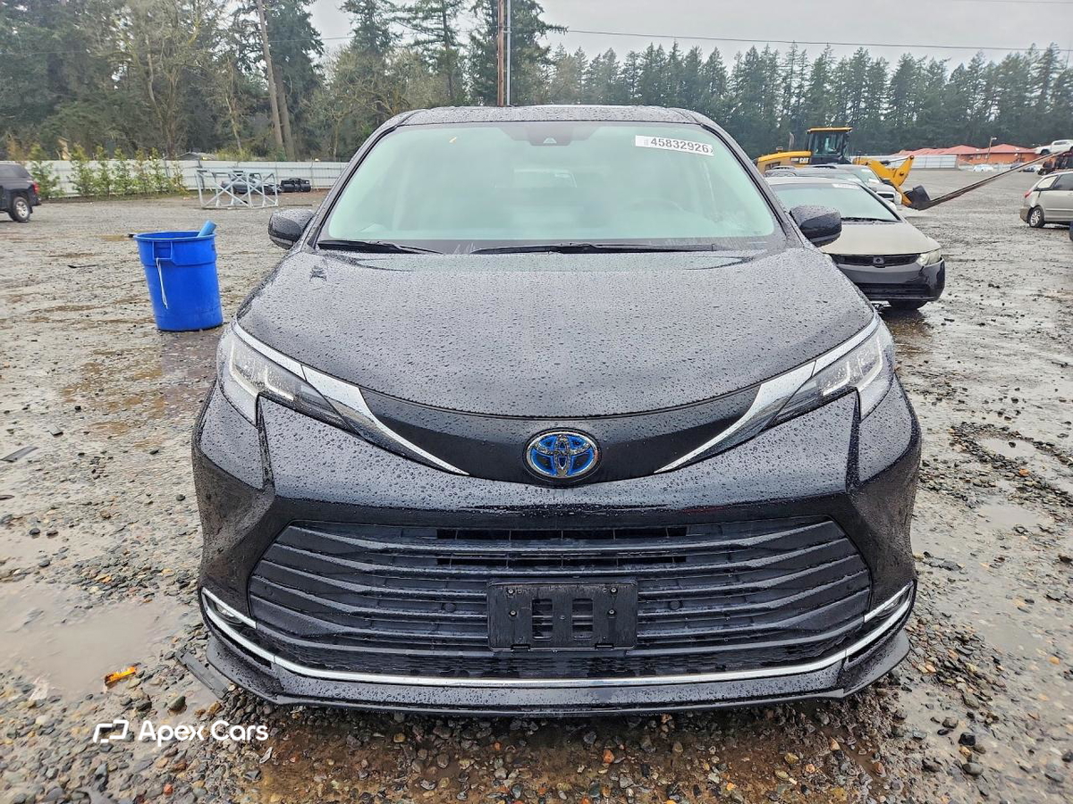 Toyota Sienna 2023