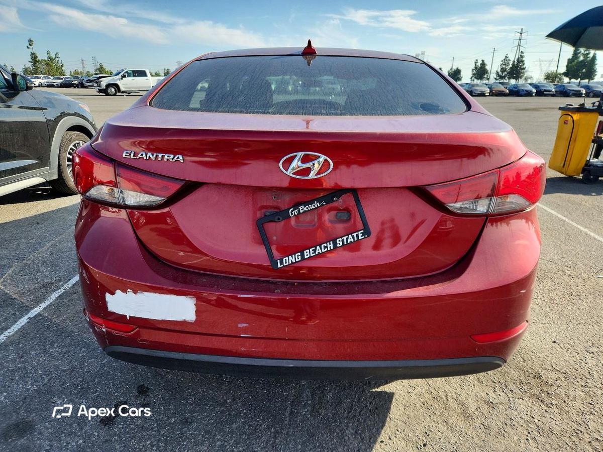 Hyundai Elantra 2016